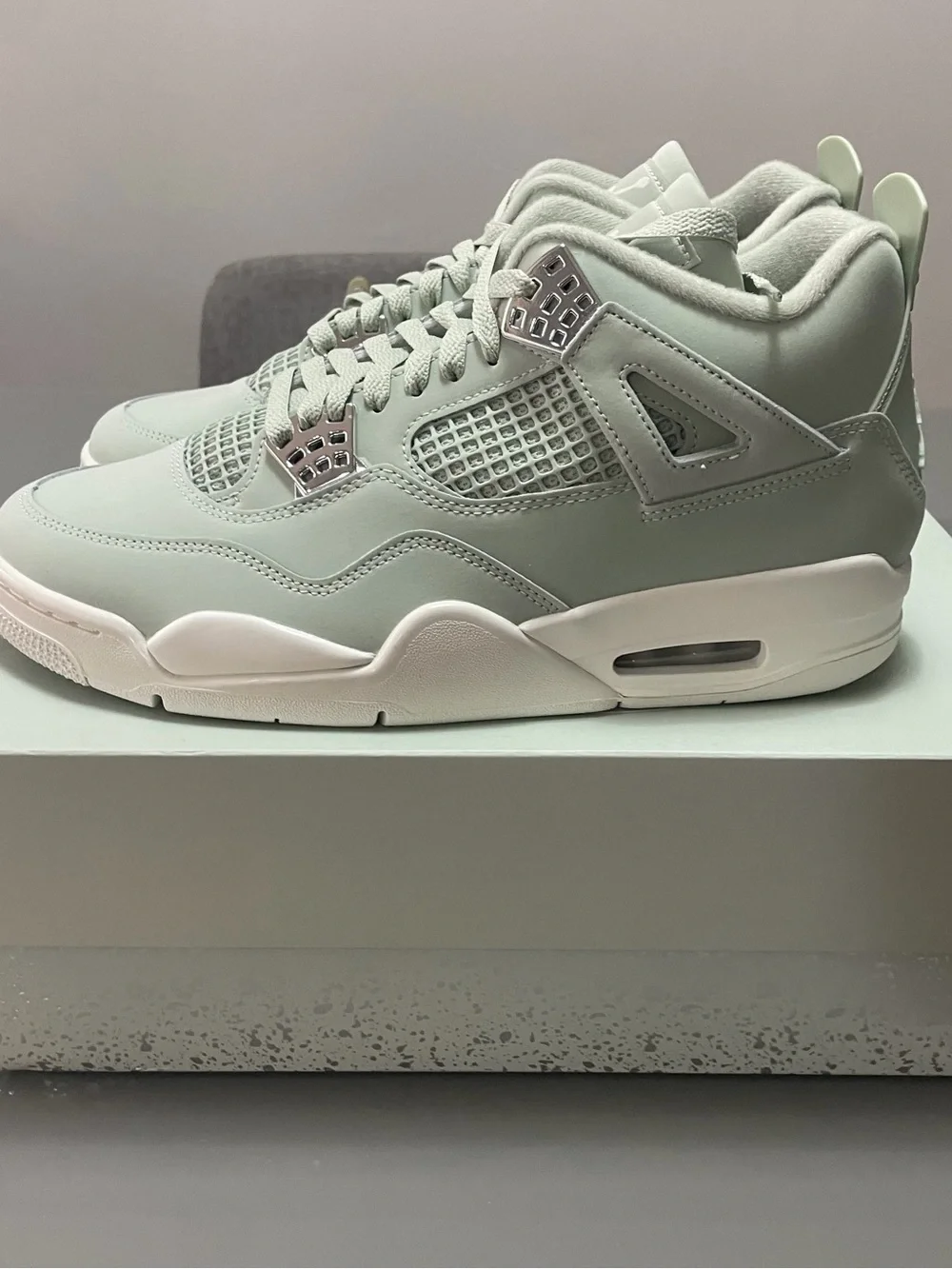 Jordan 4 Retro Men's Sneakers - Seafoam